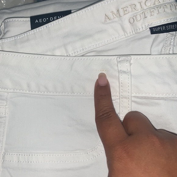 New American Eagle Low Rise Gleam White Stretch Jeggings - Picture 10 of 11